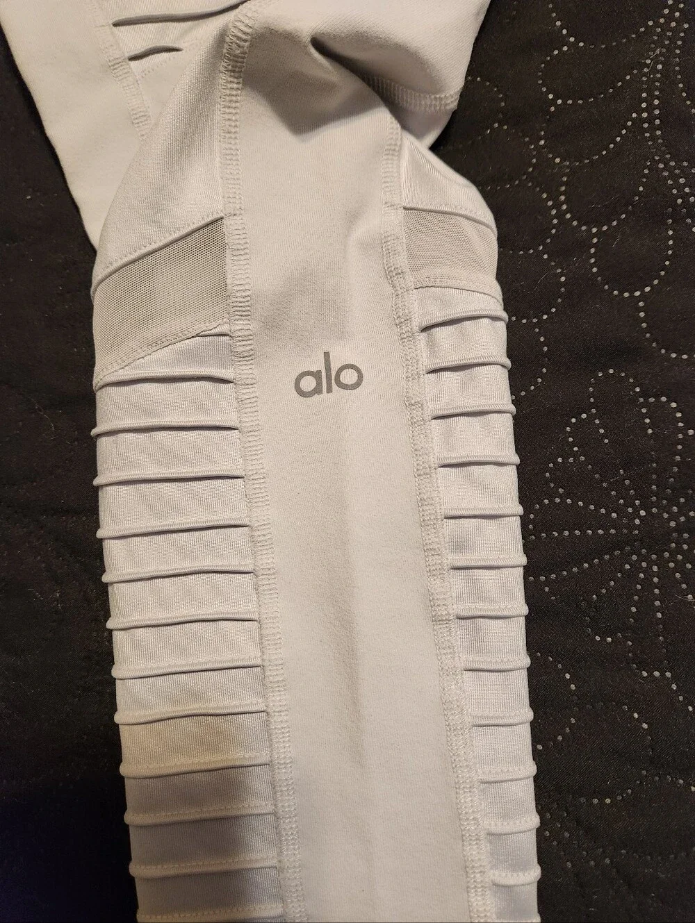 ALO Yoga Light Gray Moto Ribbed Jeggings